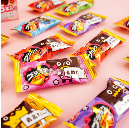 Image showing the Yuraku Black Thunder Mini chocolates outside the Valentine’s Day box, displaying the bite-sized bars and their chocolate-coated, textured appearance.